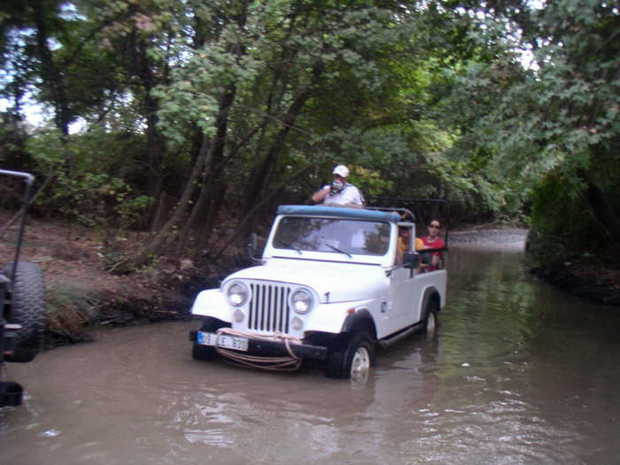 Unterbodenw�sche mit dem Jeep